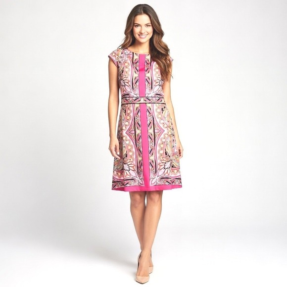 Apt. 9 Dresses & Skirts - Apt. 9 Pink Paisley Cap Sleeve Sheath Dress Petite Medium PM Geometric Border
